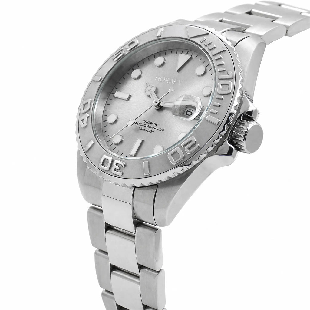 HORAE V Paddock Argent bezel, dial and crown detail