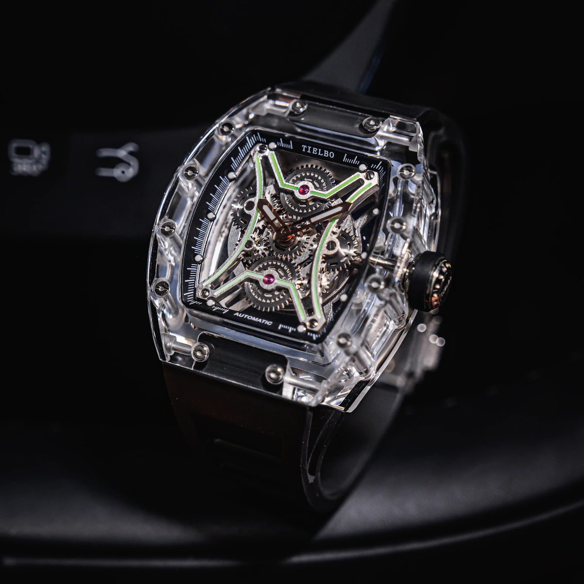 Automatic Mechanics Form the Dial's Visual Depth