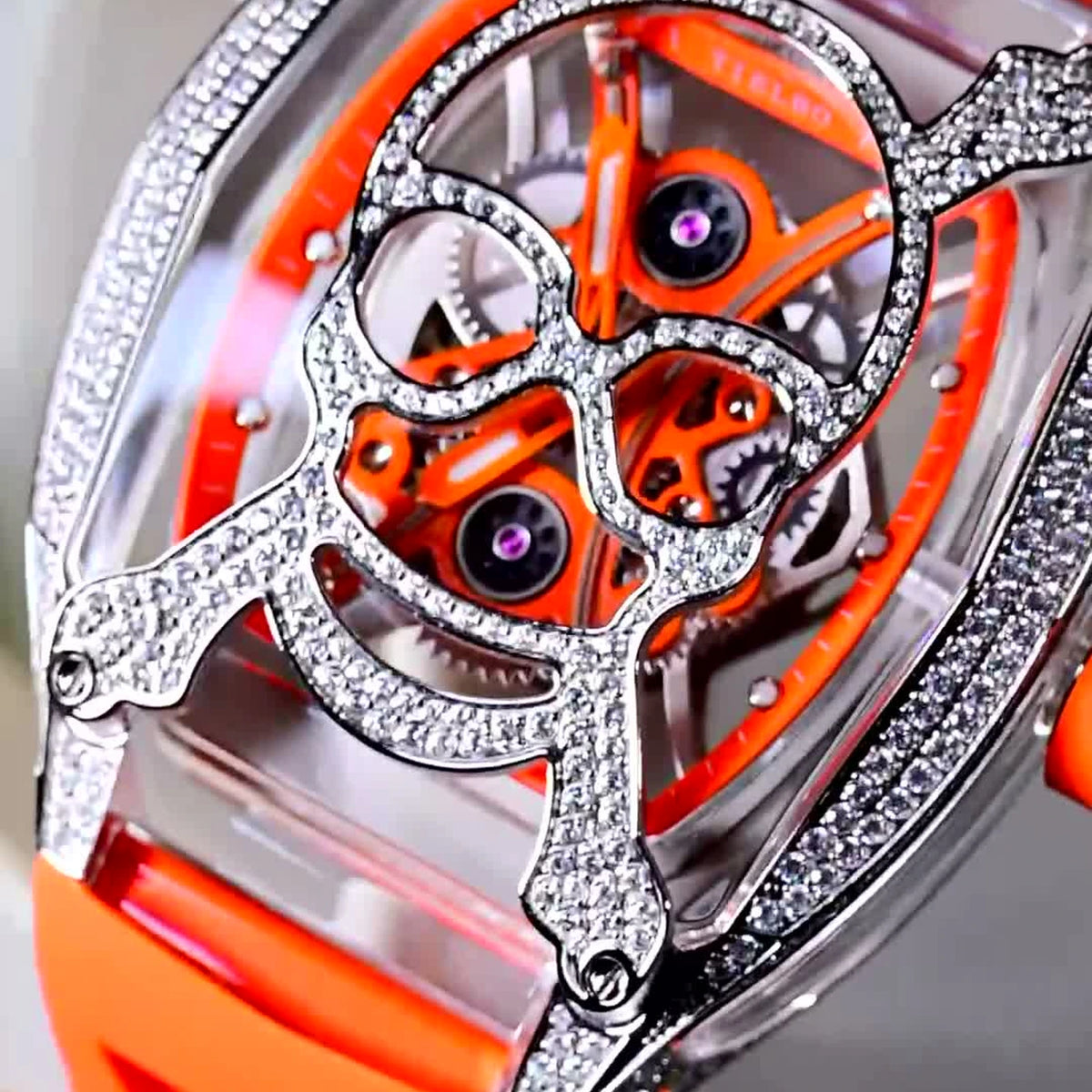 T828M orange mechanical angle scene
