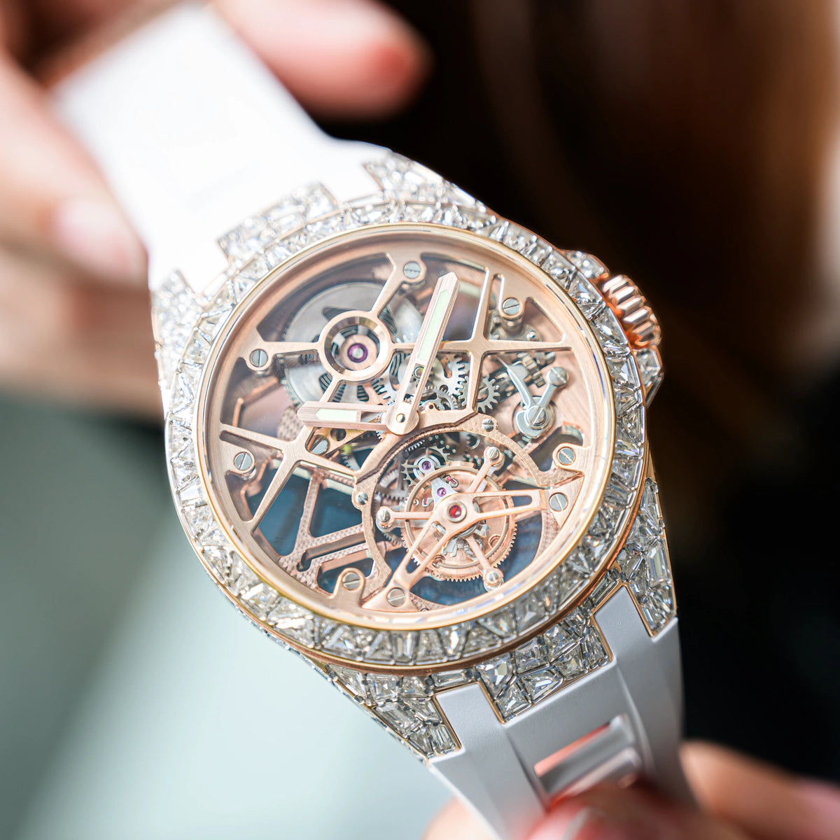 Hand-Wound Tourbillon